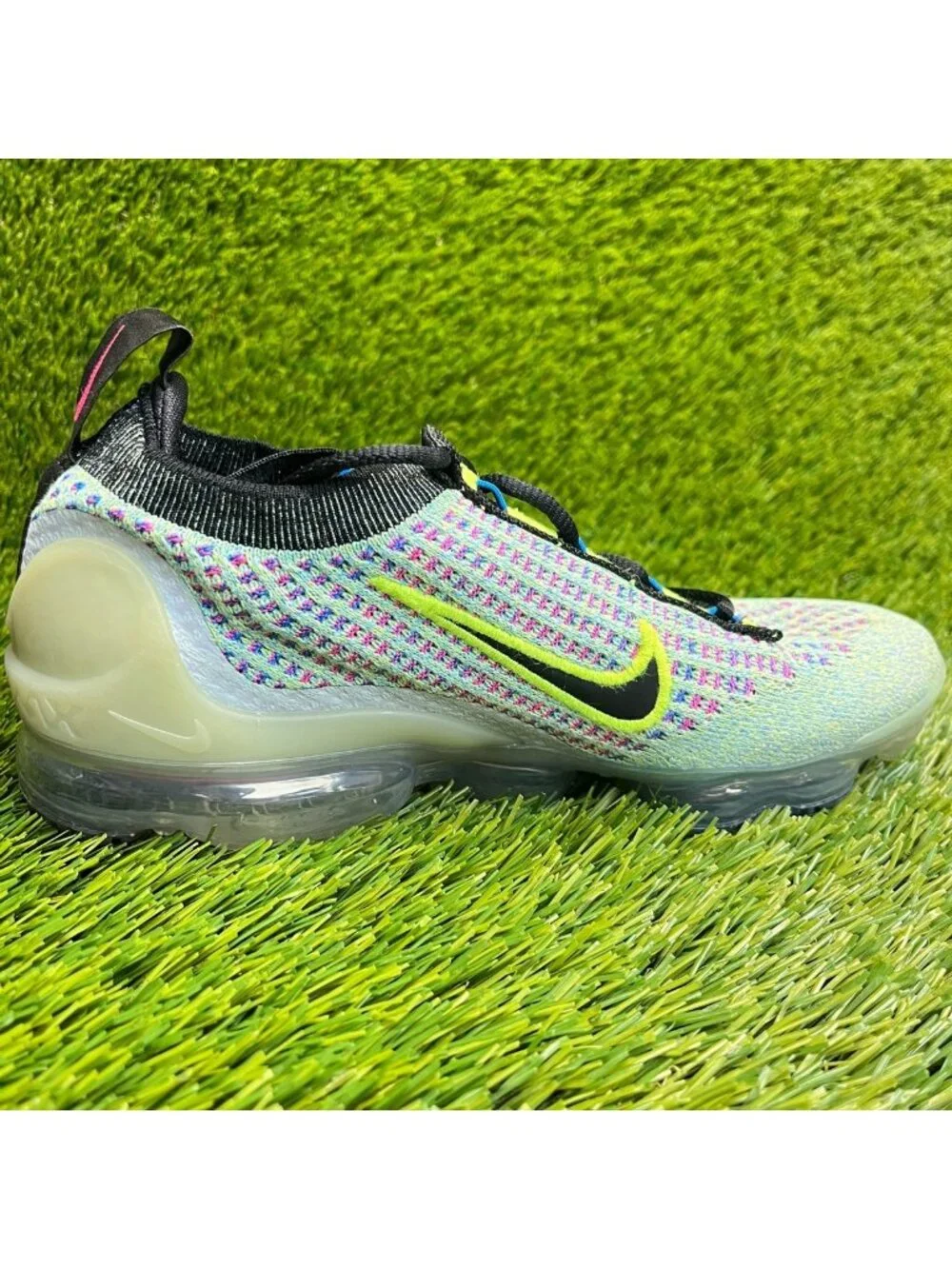 Nike Air VaporMax 2021 Flyknit Boys Size 4Y Green Blue Running Shoes Sneakers